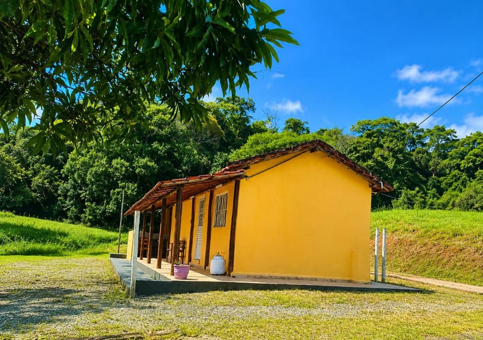 Chale Aconchegante Privativo com Varanda Churrasqueira e Decoração - Sitio Pauletto - Pet Friendly House in State of São Paulo