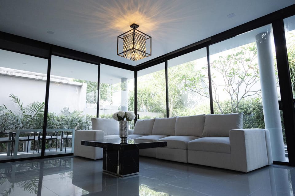 Living room, Seating area