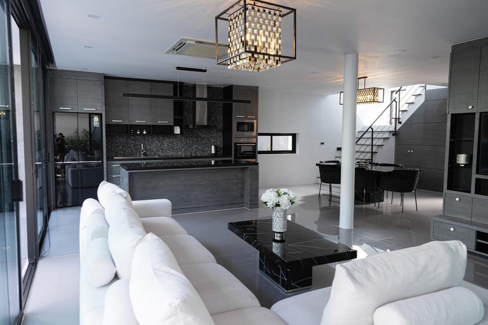 Living room, Seating area