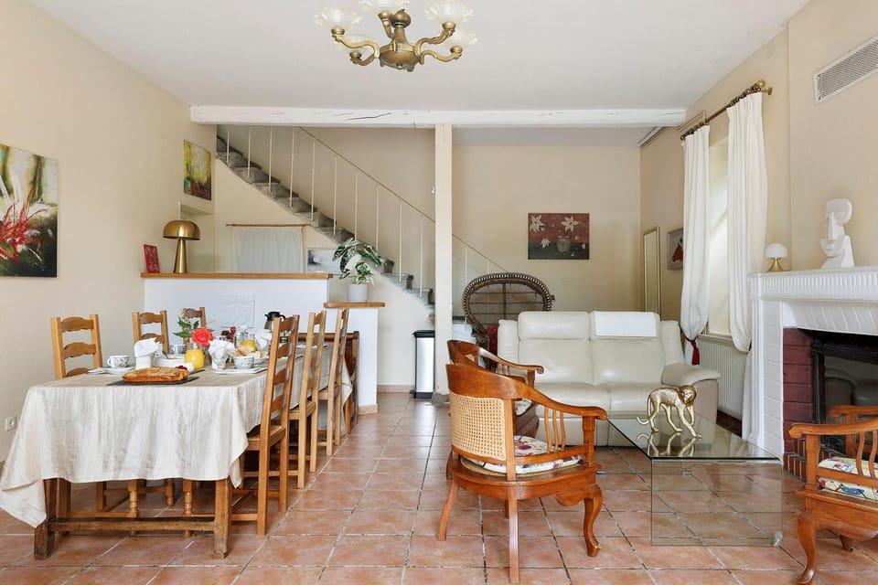 Les Malvaux - Chambres d'hôtes Bed and Breakfast in Auvergne-Rhône-Alpes