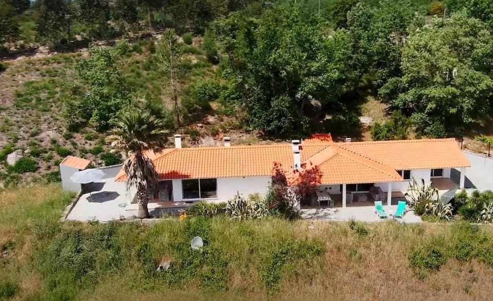 Nice quiet holiday bungalow Casa Covas on Quinta do Retiro House in Coimbra District, Portugal