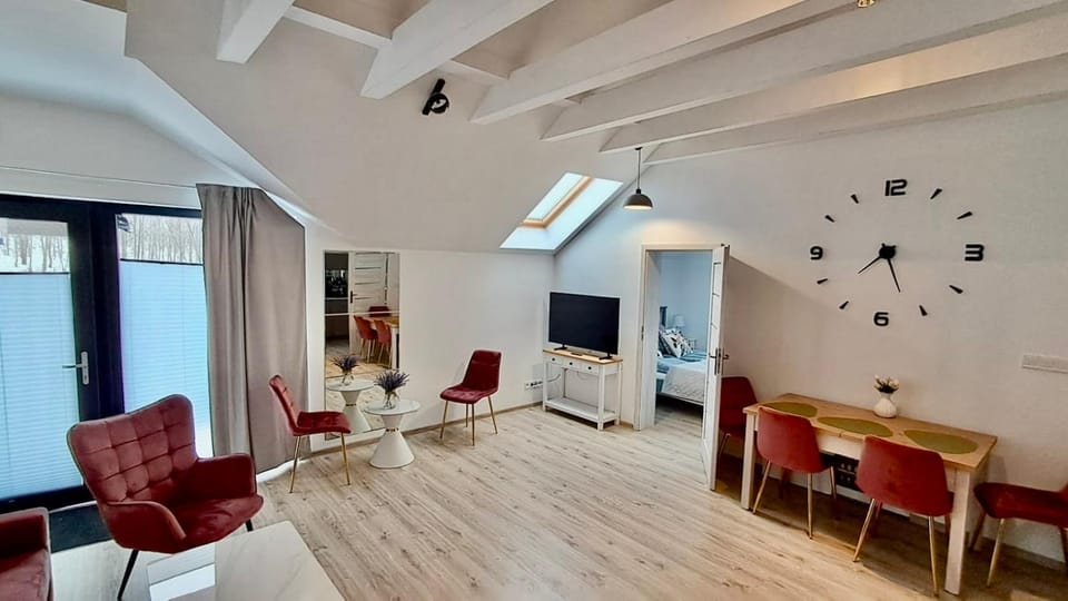 Apartament Brama do Natury z Prywatną Sauną i Tarasem przy Lesie - 5D Apartments Apartment in Lower Silesian Voivodeship
