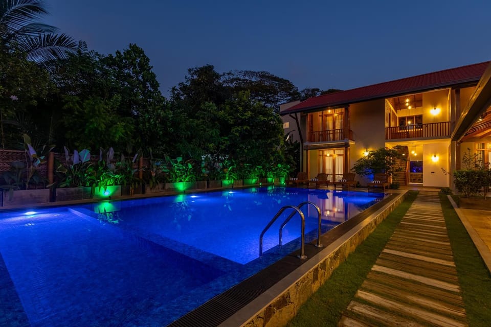 Property building, Swimming pool
