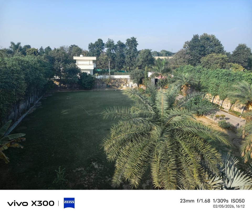 Yellow house Vacation rental in Gurugram
