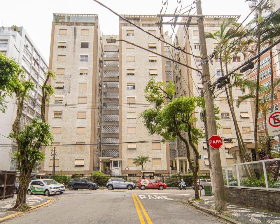 Property building, Facade/entrance, Off site