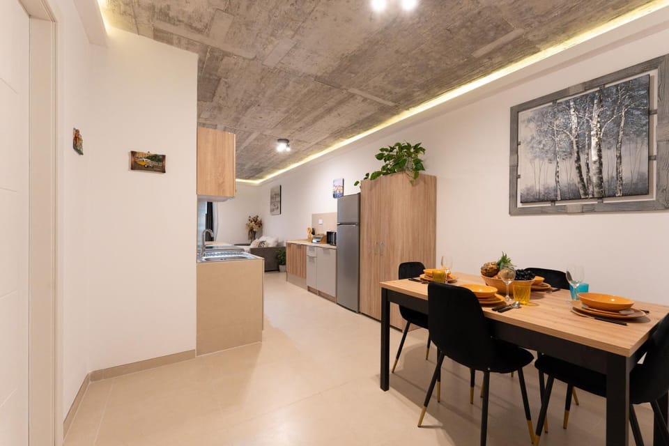 New Spacious 1BR Apartment for 4 in Central Paceville by SF Homes Apartment in Saint Julians