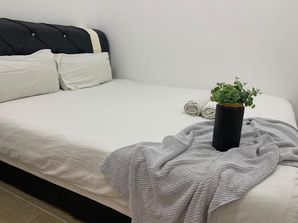 Bay Suite Seawalk Trip by PnS Apartment in Kota Kinabalu