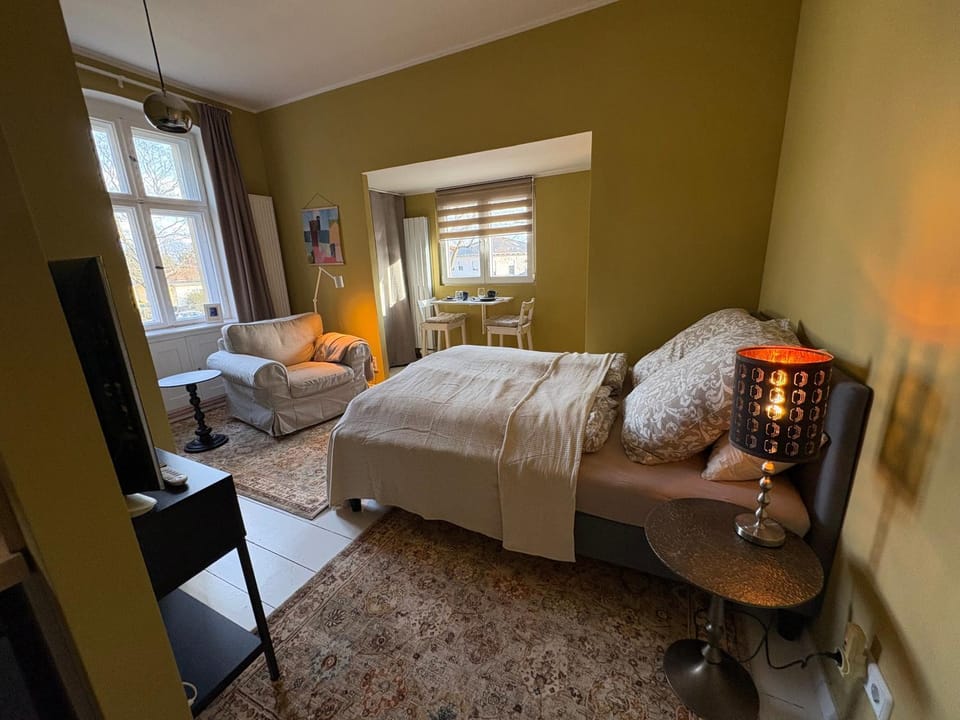 Living room, Dining area, Bedroom