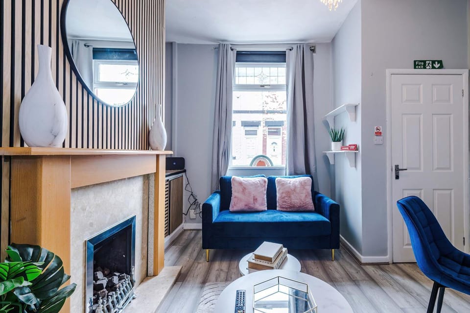 St Helens Central, 2 Bed , Long Stay OFFERS, Contractors, Relocations, Families, Sleeps 4 , St Helens House in St Helens