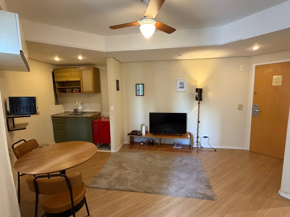 TV and multimedia, Dining area, minibar