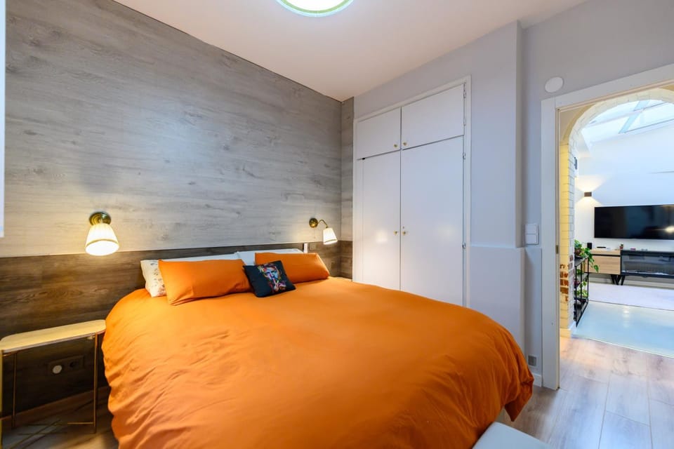 OLM102BA - Amplio y luminoso piso de 2 dormitorios en el centro de Madrid - Alquiler temporal Apartment in Centro