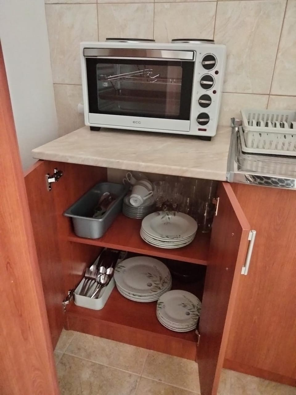 Kitchen or kitchenette, stove