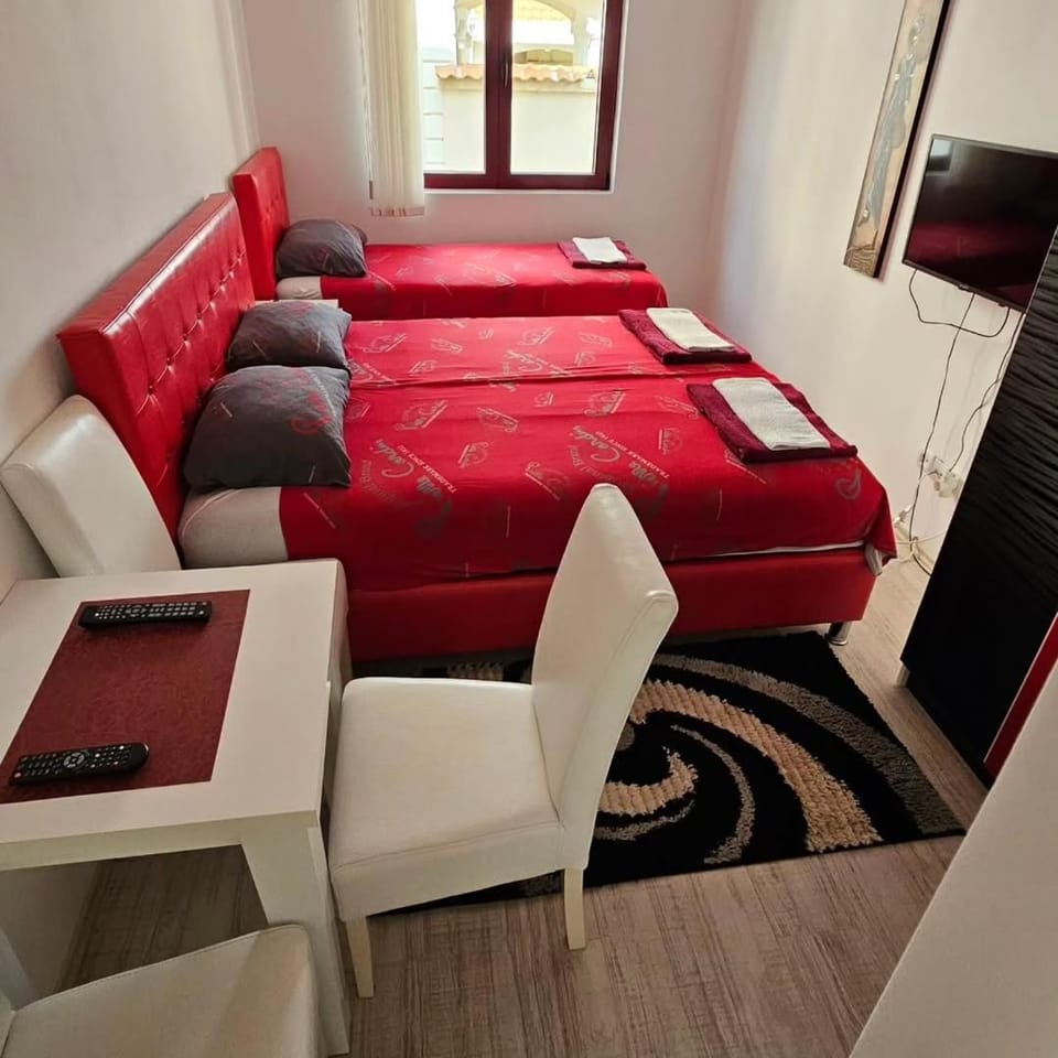 Apartments Villa Royale Bed and Breakfast in Ulcinj Municipality
