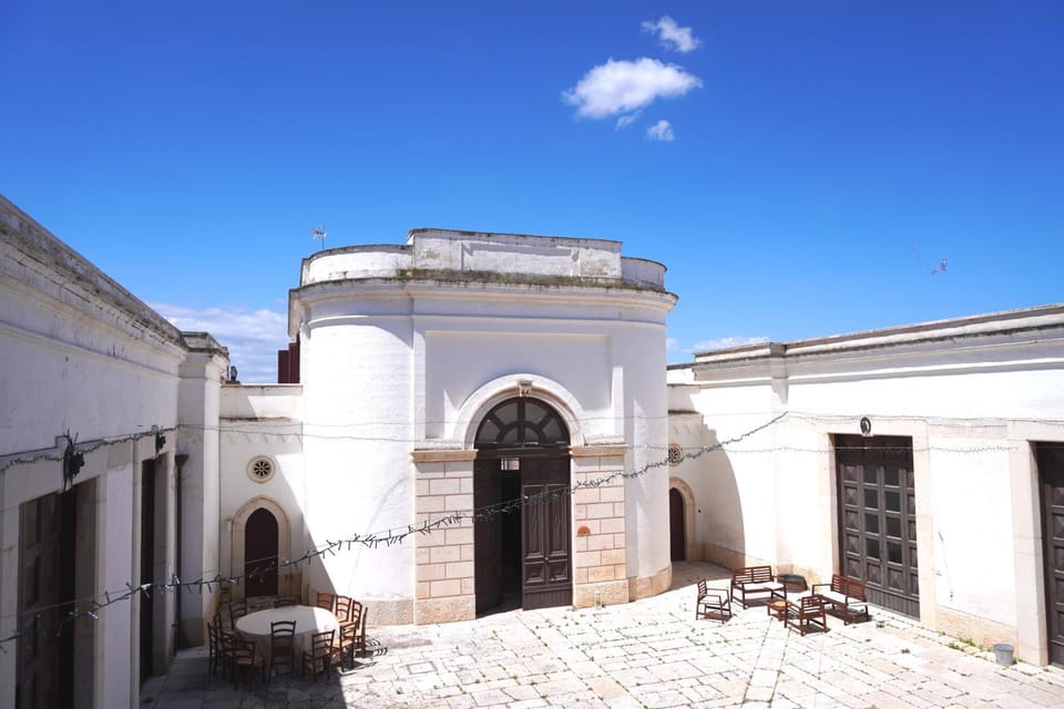 Inner courtyard view