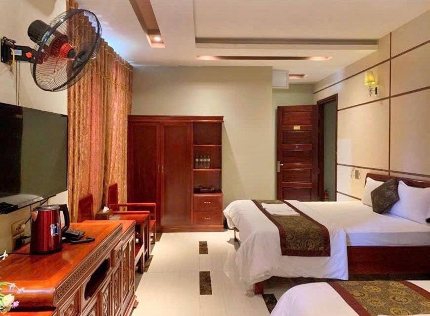 Khách Sạn Hoàng Gia 2 Lào Cai Hotel in Laos