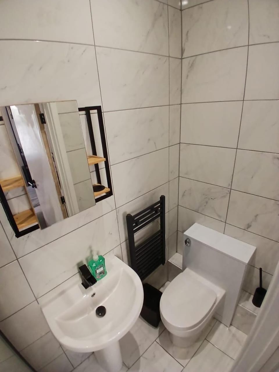 Victoria Guest Apartment Bed and Breakfast in Ramsgate