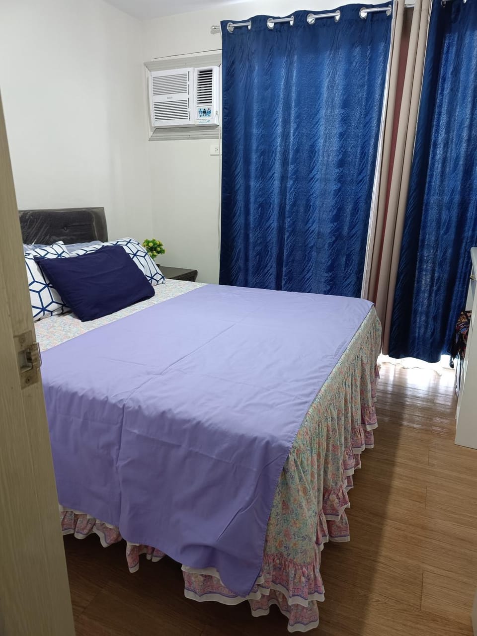 9F The Loop Limketkai Condo Towers - Stay at Nancy- Spacious 1 Bedroom unit - Separate Living Room and Kitchen - Free Wifi - Smart TV - Balcony - Mountain View Apartment hotel in Cagayan de Oro