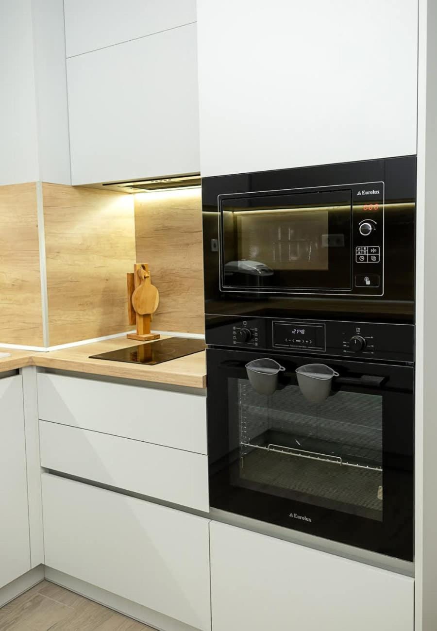 Kitchen or kitchenette, oven, stove