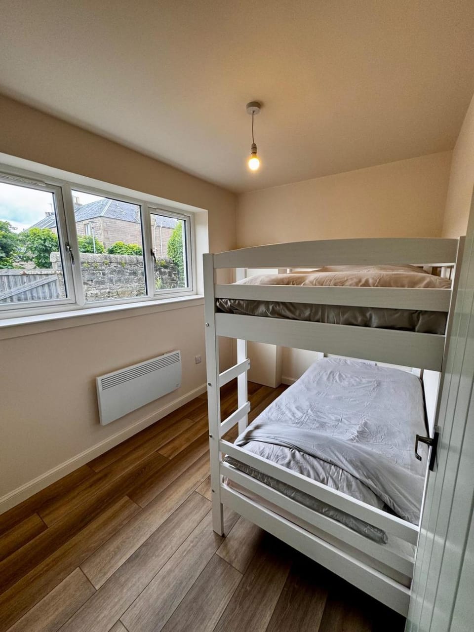 Modern, cosy 2B in Central Edin, family friendly Apartment in Edinburgh