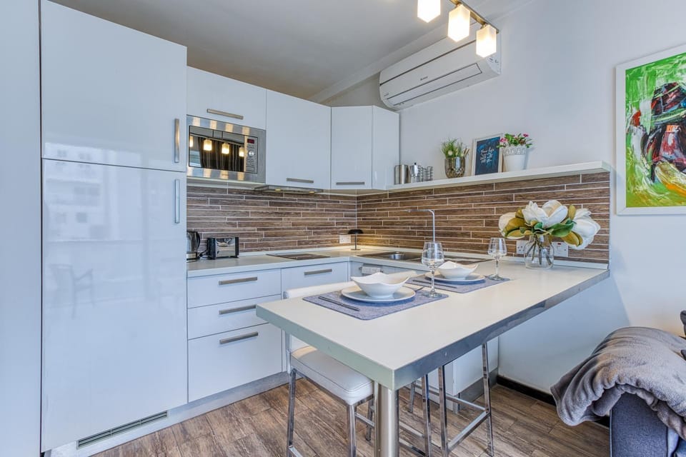 The Joe Residence - 402 Apartment in Saint Julians
