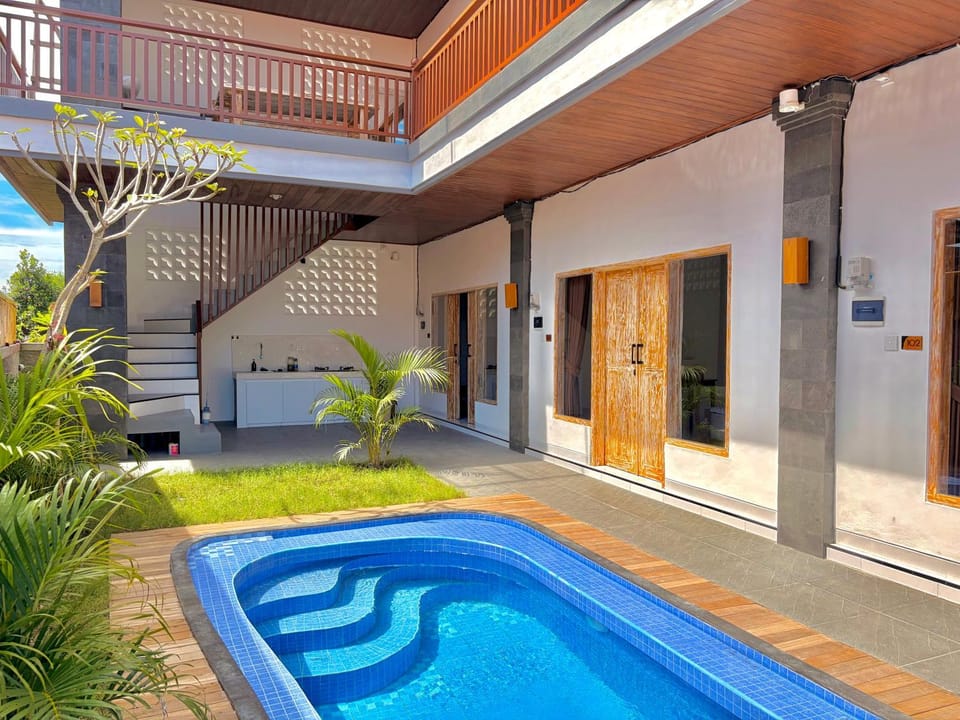 Property building, Swimming pool