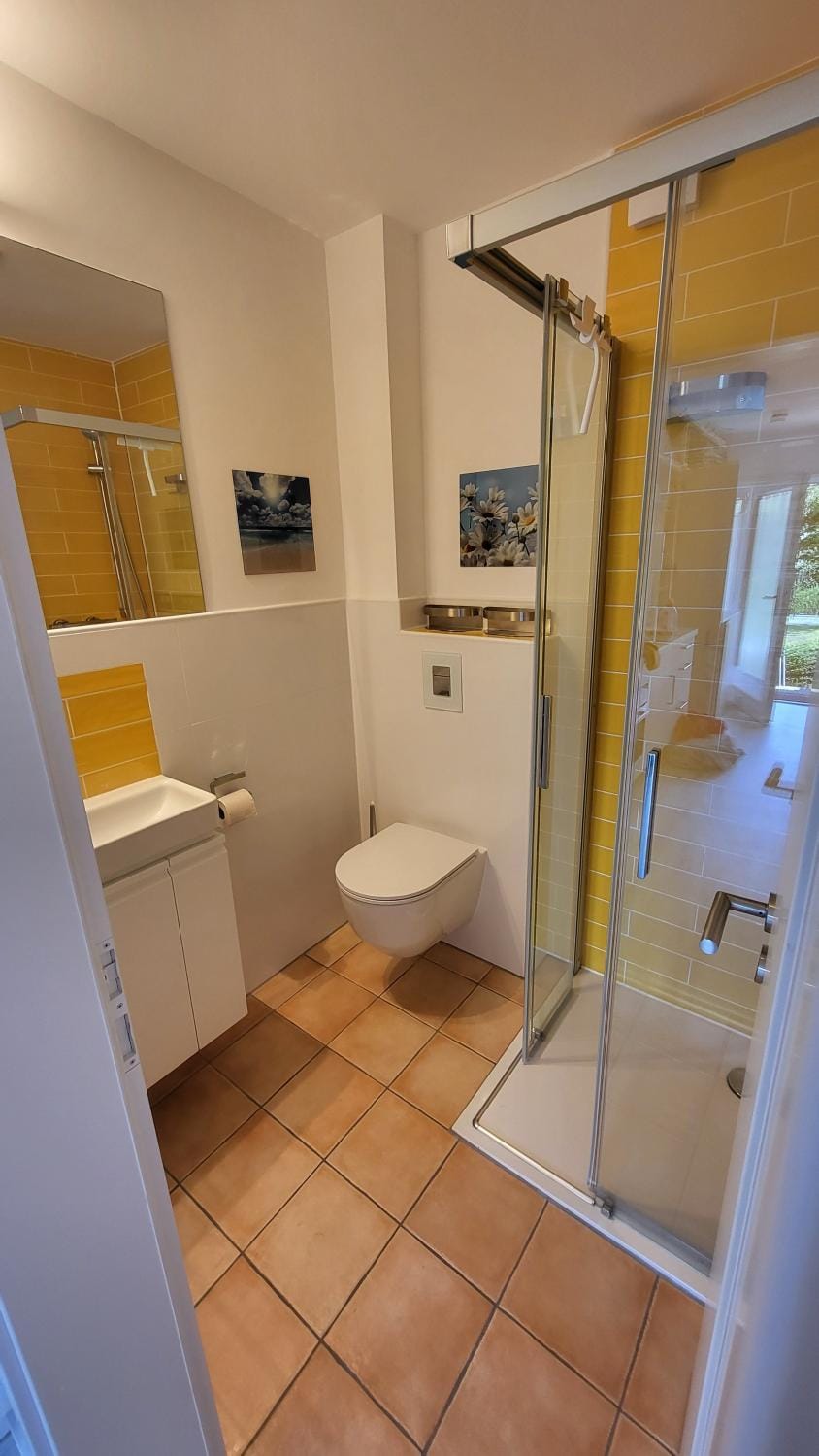 Bathroom, Living room