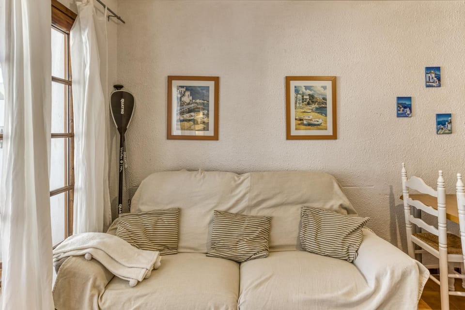 Amarres con Piscina House in L'Escala