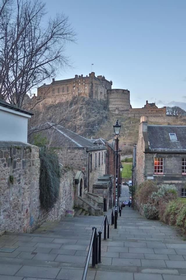 Gardners Crescent Apartment in Edinburgh