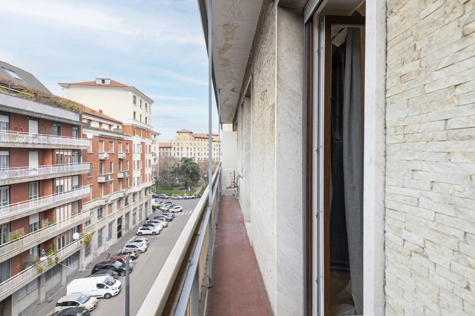 Pellizzone 2 - Argonne Apartment in Milan