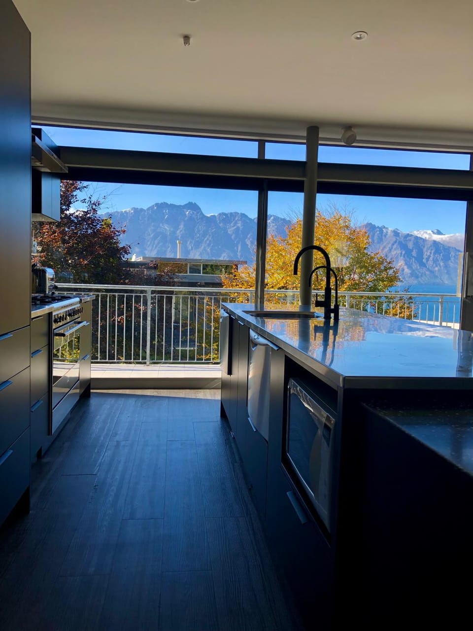 Kitchen or kitchenette, Mountain view