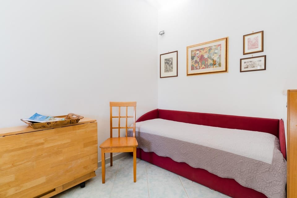 Property building, Living room, Bedroom