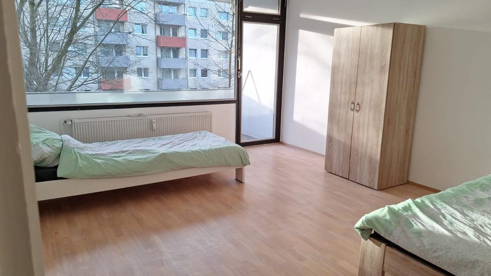 4 Betten Bad WC Ideal für Kurzaufenthalt Apartment in Wuppertal