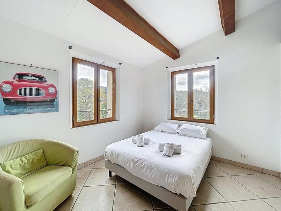 Villa San Peyre - private pool and large garden Villa in French Riviera