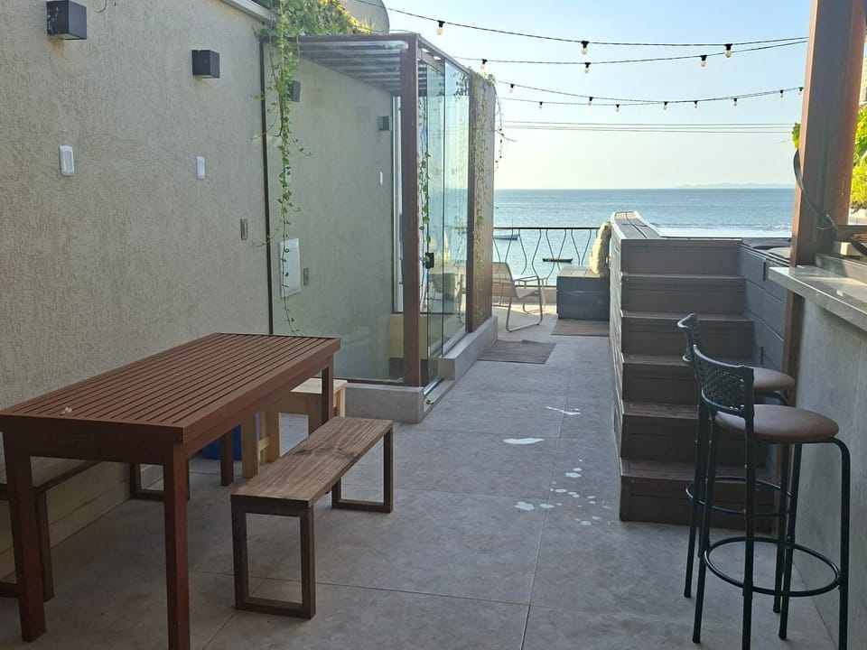 Apartamento beira-mar com piscina privativa House in Salvador