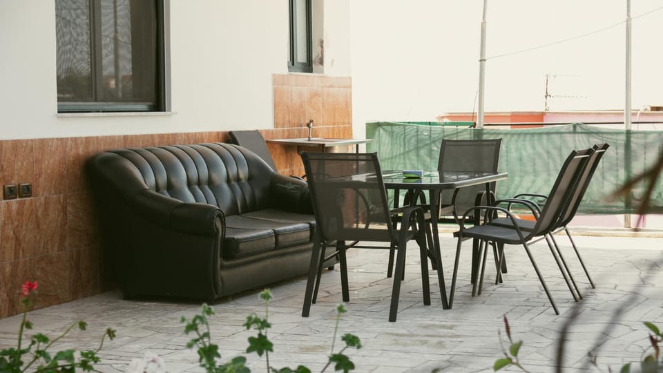 Day, View (from property/room), Balcony/Terrace, Seating area, Dining area