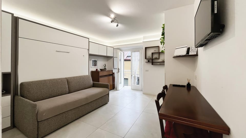 Splendido monolocale moderno - WiFI e AC - Milano Cortina Apartment in Milan