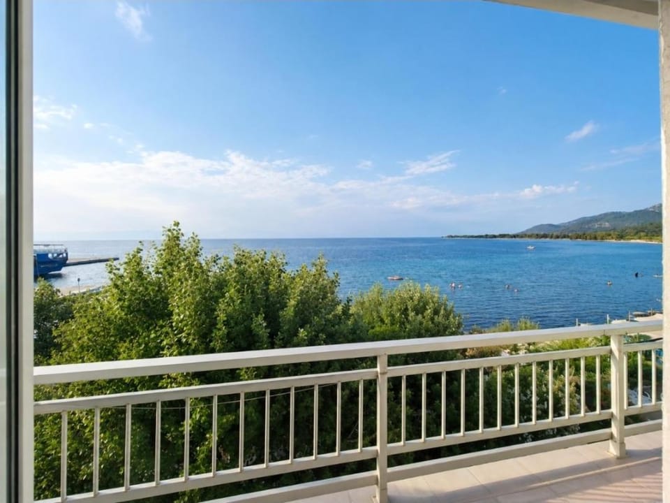 Day, Natural landscape, View (from property/room), Balcony/Terrace, Sea view
