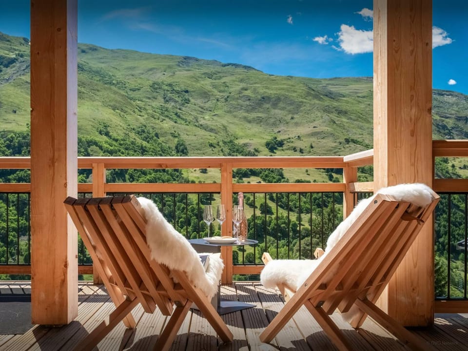 Day, Natural landscape, Summer, View (from property/room), Balcony/Terrace, Mountain view