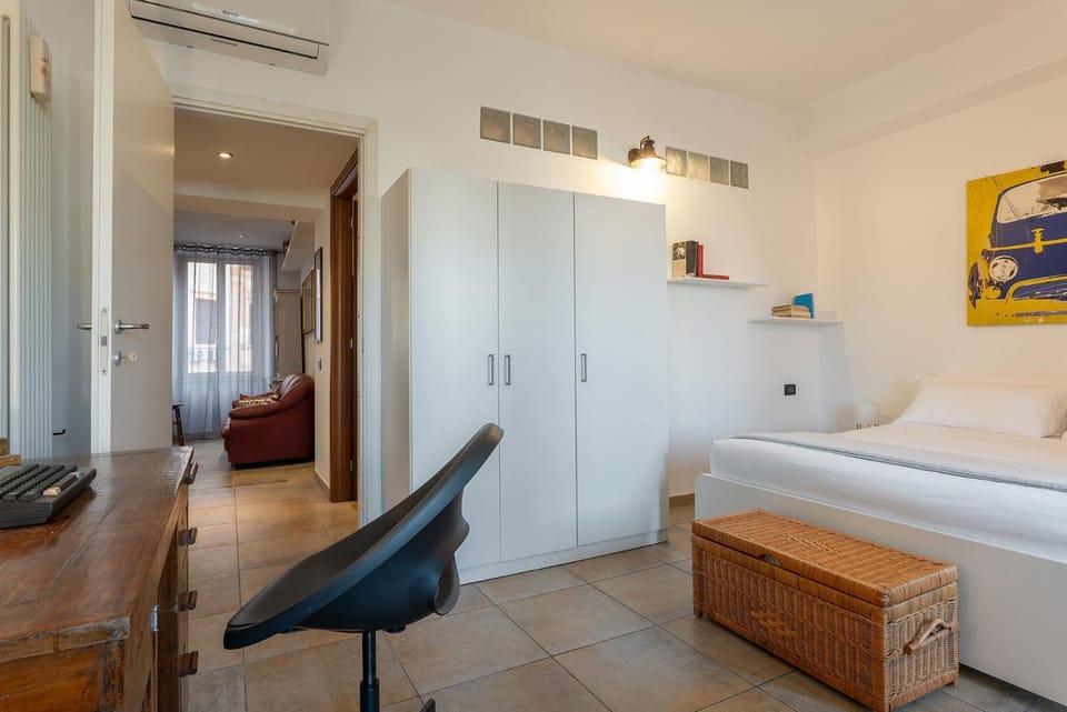 Piramide Metro & Ostiense Station Comfort Stay Apartment in Rome