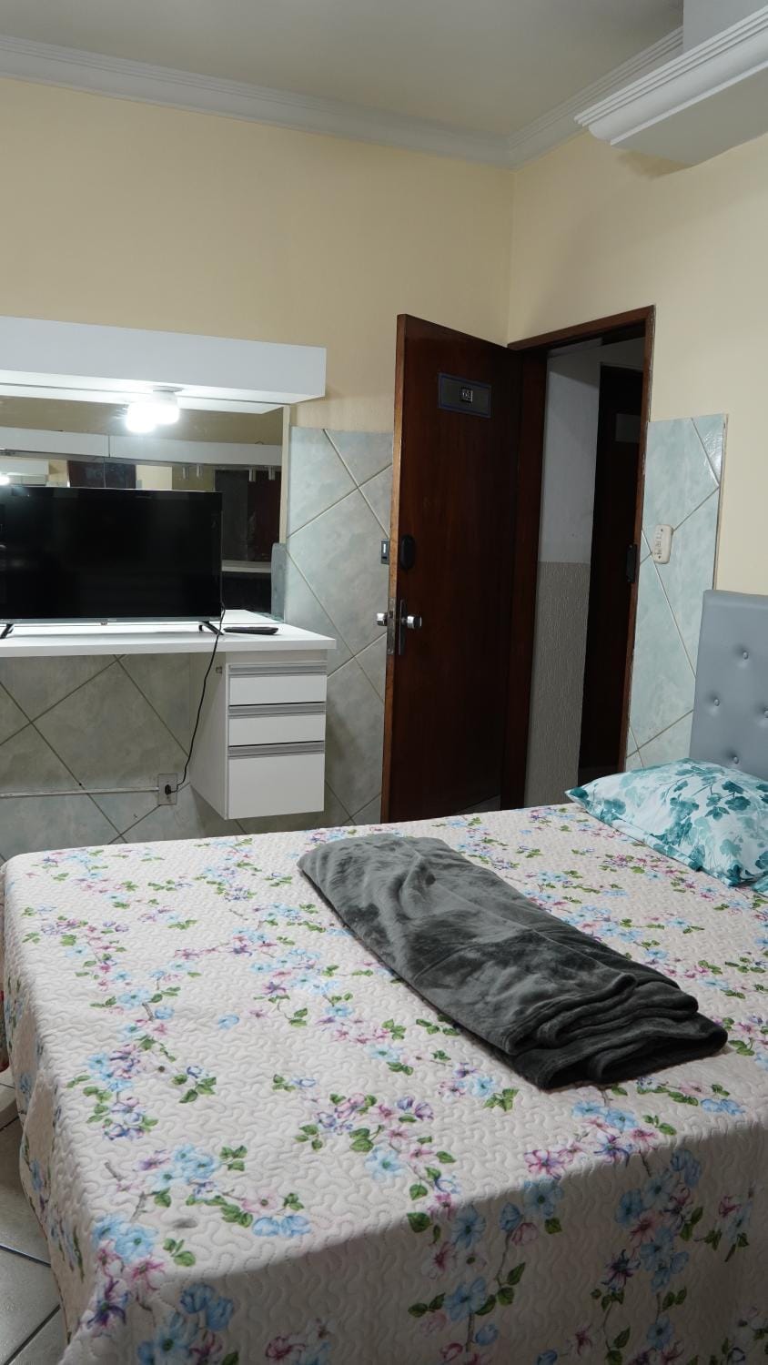 03 - Quarto privativo perto da Pampulha Bed and Breakfast in Contagem