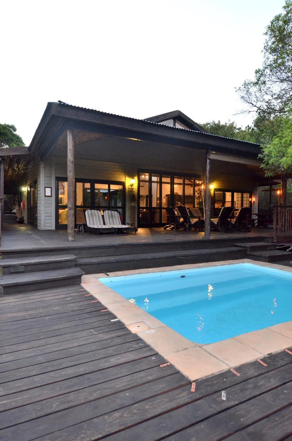 Swimming pool