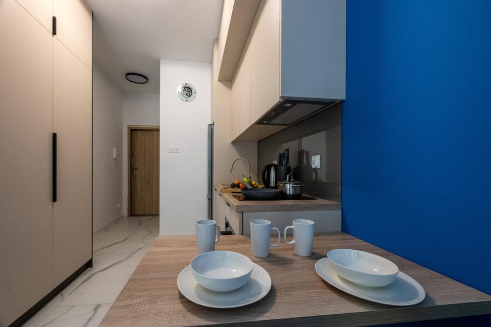 Urban Garden Apartment by Fengshui4u, prywatny ogródek, bezpłatny parking, nowy budynek, dostęp na kod Apartment in Masovian Voivodeship