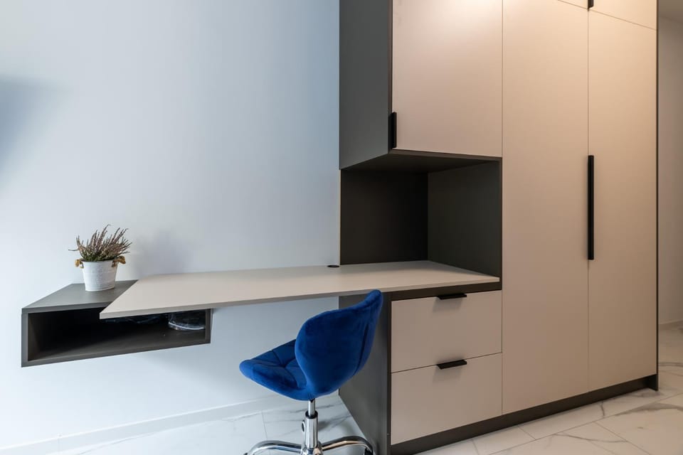 Urban Garden Apartment by Fengshui4u, prywatny ogródek, bezpłatny parking, nowy budynek, dostęp na kod Apartment in Masovian Voivodeship