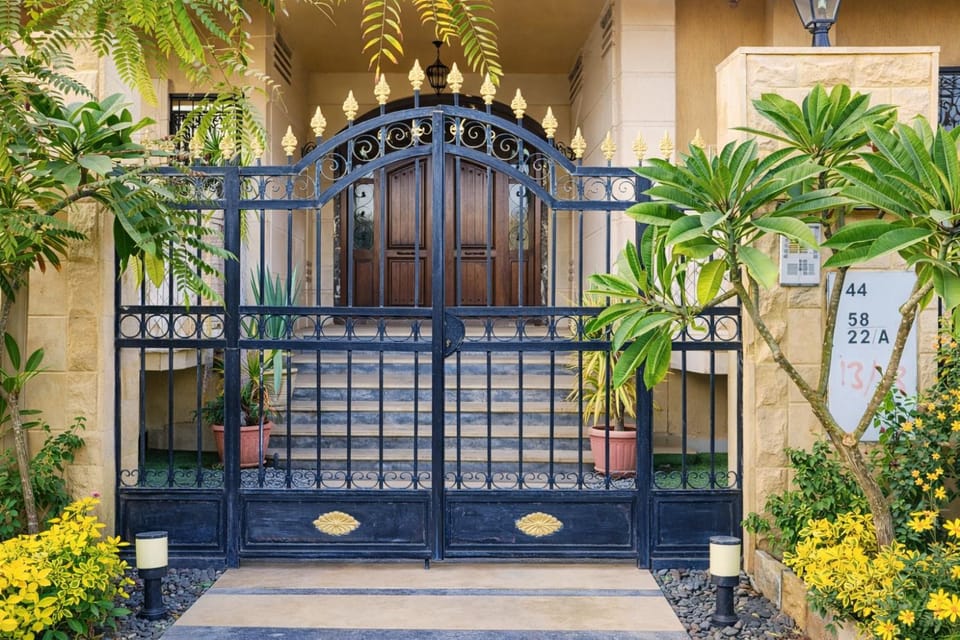 Property building, Garden view
