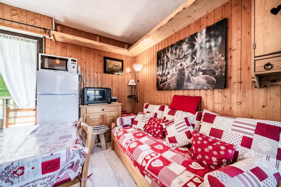 Living room, Bedroom