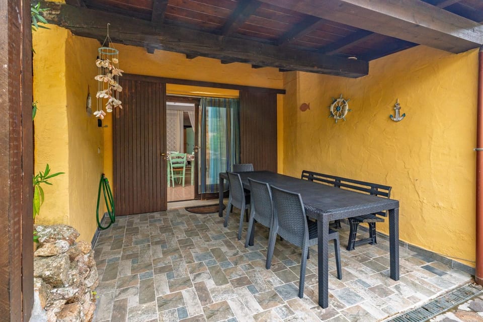 Villa kima Cristallo località Sole Ruiu House in Sardinia