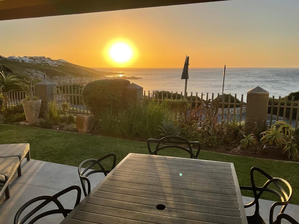 Dining area, Sea view