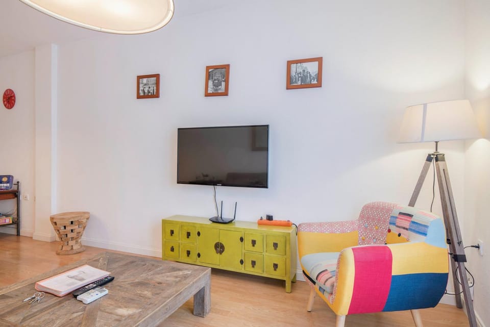Communal lounge/ TV room, TV and multimedia, Living room, Photo of the whole room, Seating area, Evening entertainment