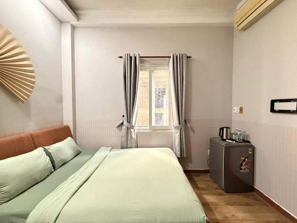 Bed, Kitchen or kitchenette, Photo of the whole room