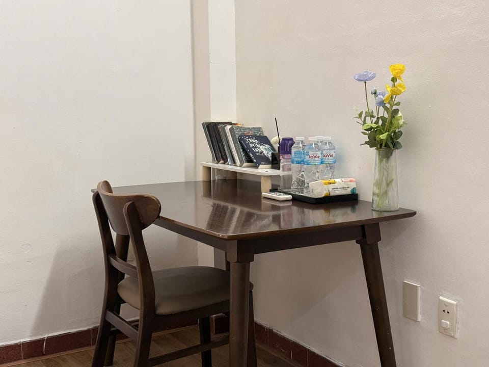Dining area, hair dresser